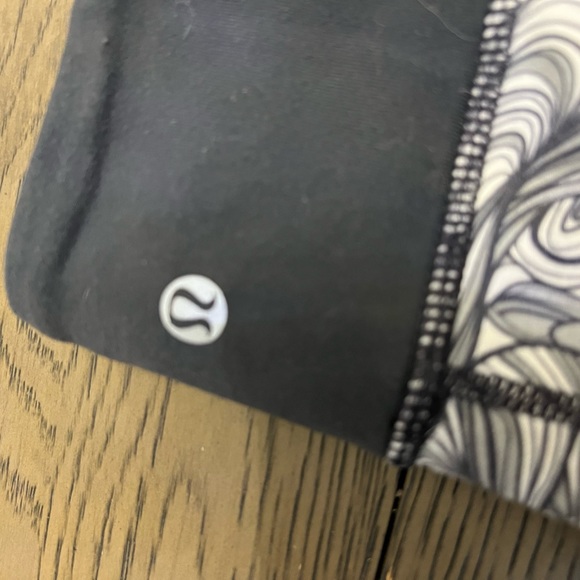 lululemon | Gray White Wunder Under Crop Pants | 8 - Picture 3 of 4